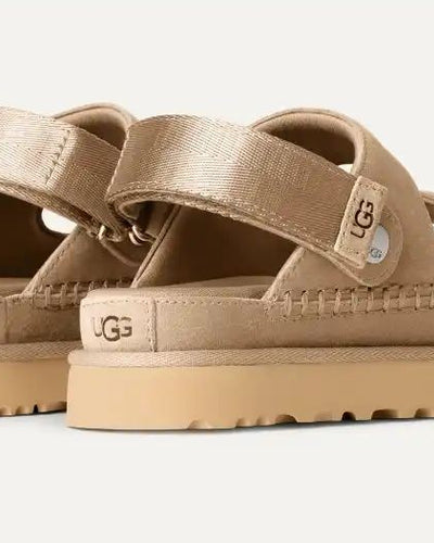 כפכפי זמש בז’ Goldenstar Glide UGG