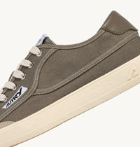 AUTRY - נעליים אוטרי קנבס בצבע חאקי דגם SCLM CU03